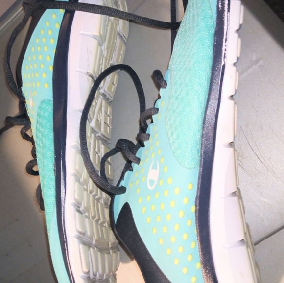 Unisex Champion gym shoes - Picture 2 of 7